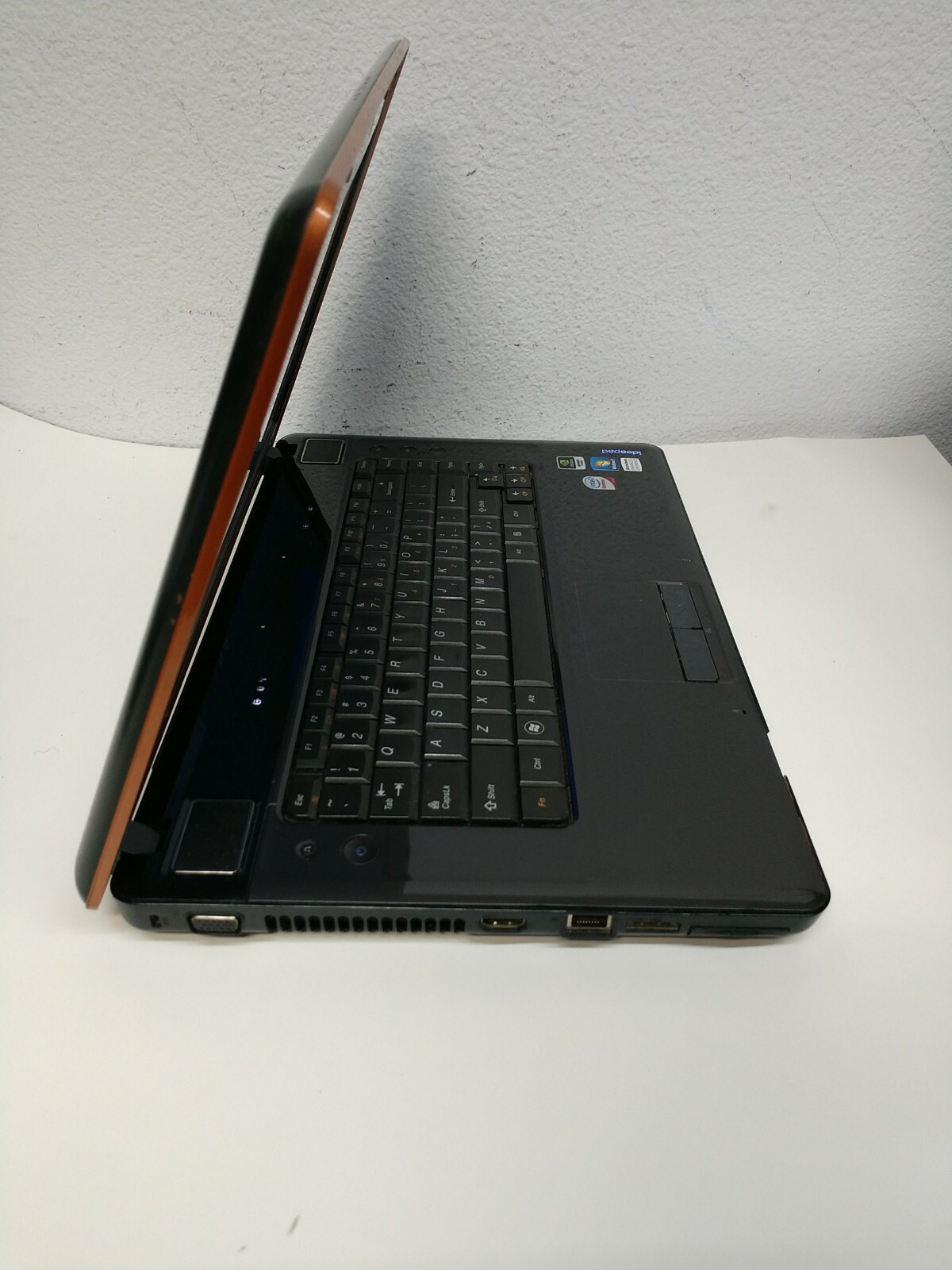 Lenovo Y550 Laptop Intel Core 2Duo T6600 2.20GHz 4GB RAM 250GB HDD BT DVD Win10