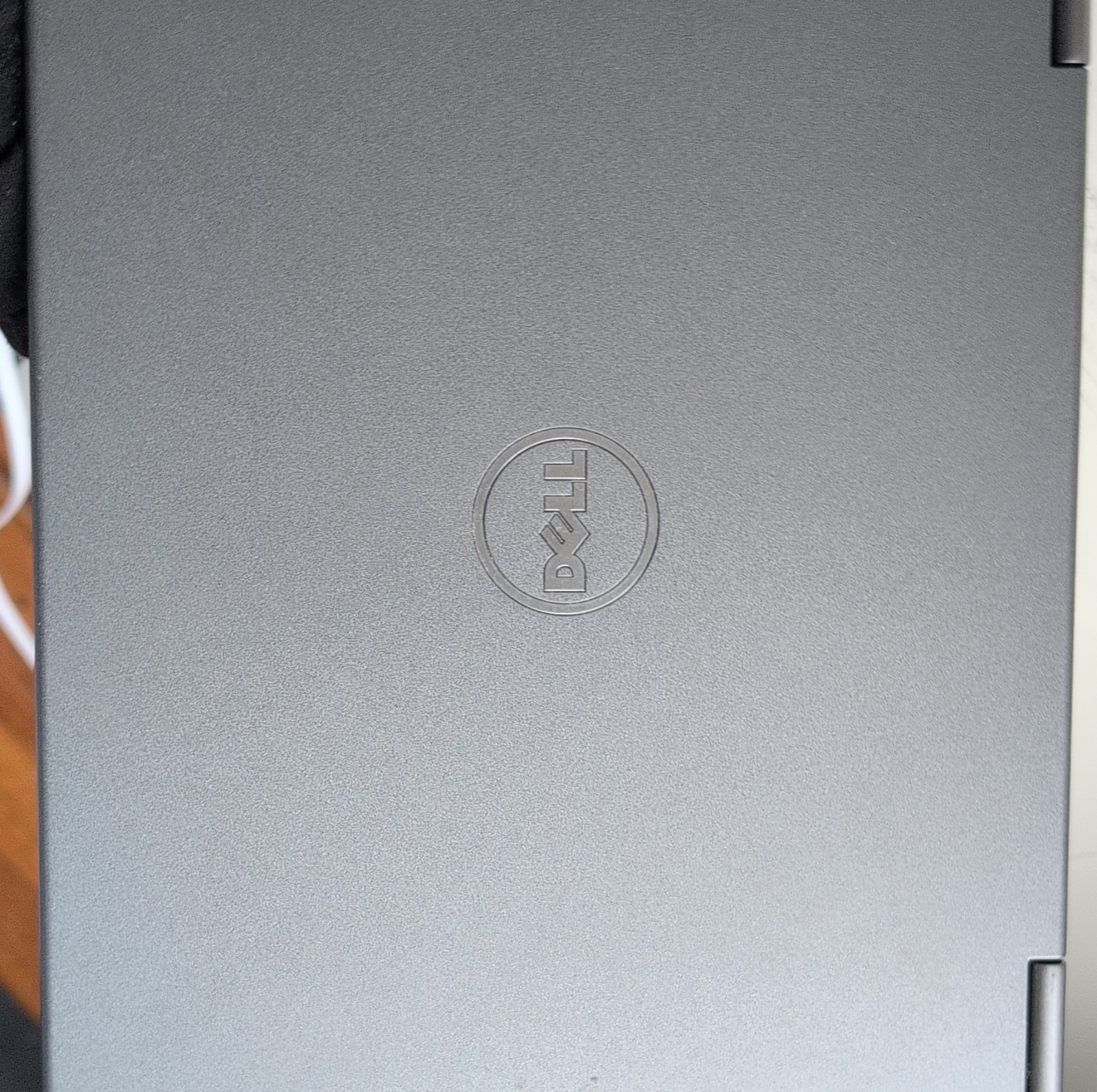 Dell Inspiron 13 5368 Laptop 13″ Touchscreen i3-6100U 4GB 466GB Win10 Pro