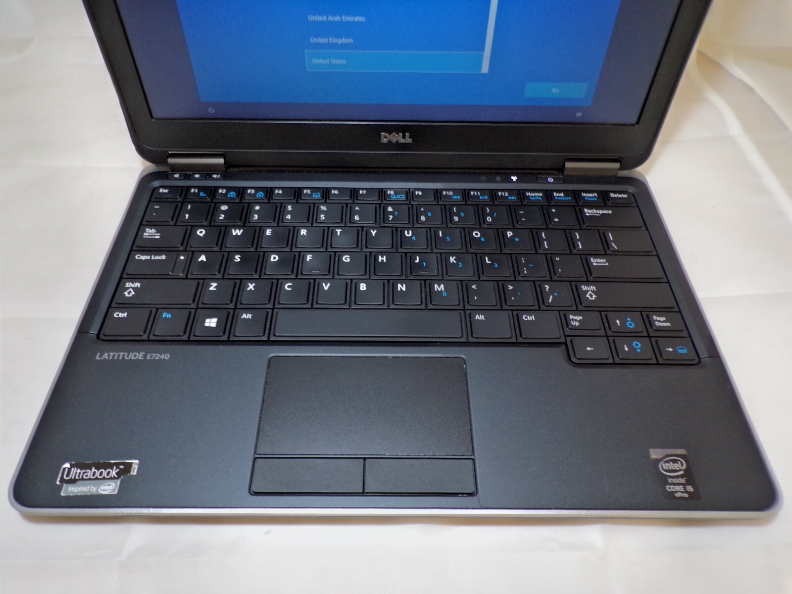 Dell Latitude E7240 Ultrabook, i5, 128GB SSD, 8GB 12.5″ Laptop, Windows 10 Pro