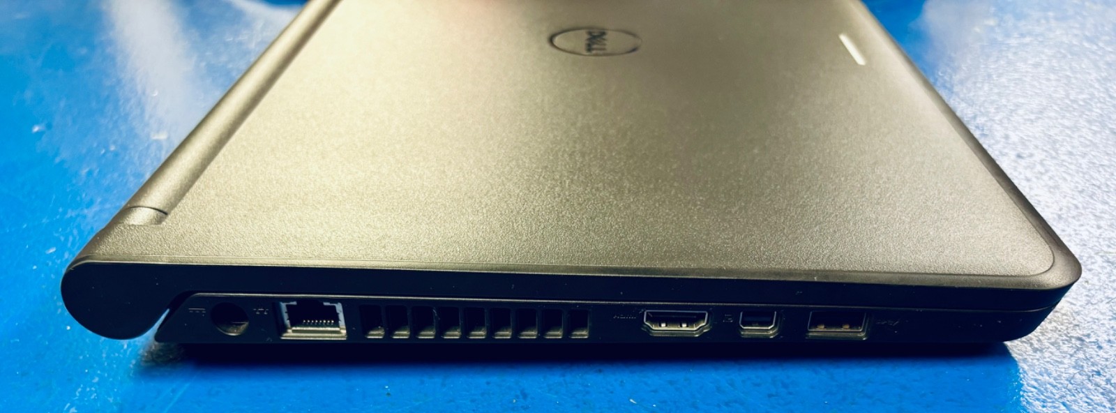 Dell Latitude 3350 Intel Pentium 3825U @1.90GHz, 8GB RAM, 64GB SSD, Win 11 Pro.