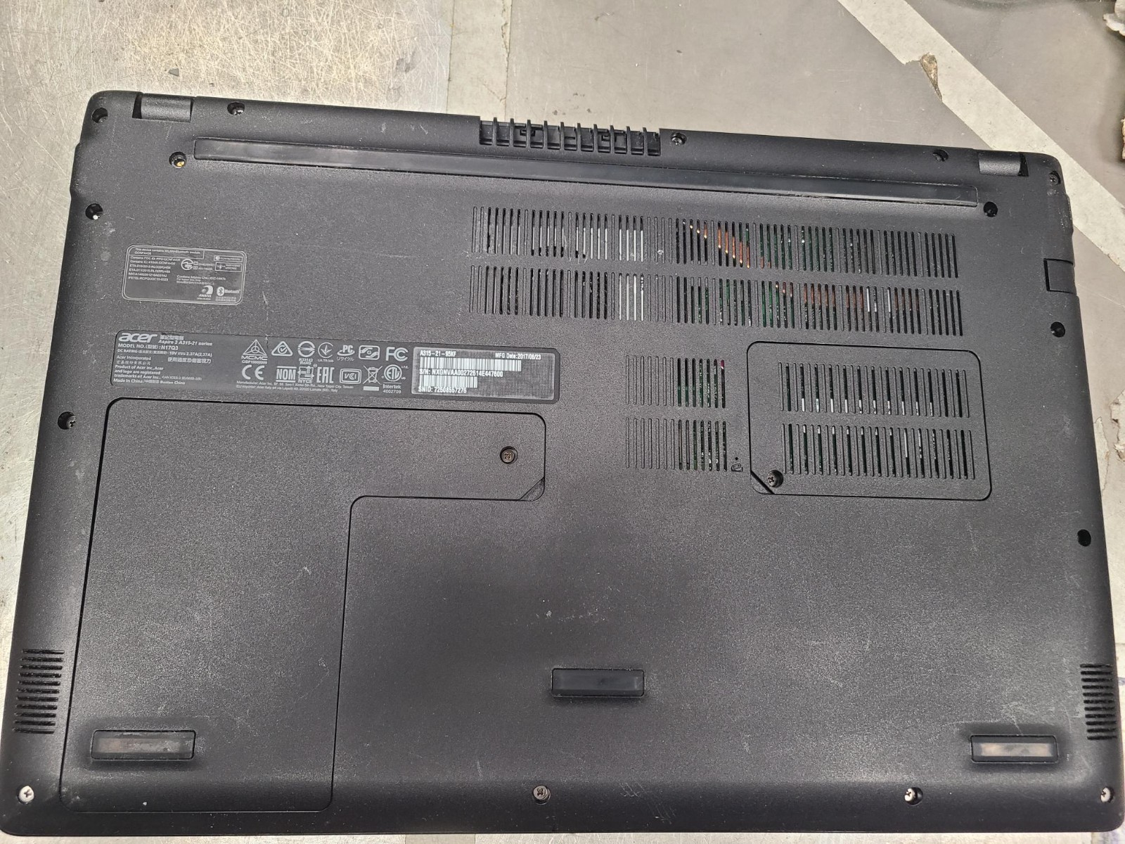 Acer Aspire 3 A315-21-95KF AMD A9-9420 3GHz 6GB 1TB W10P