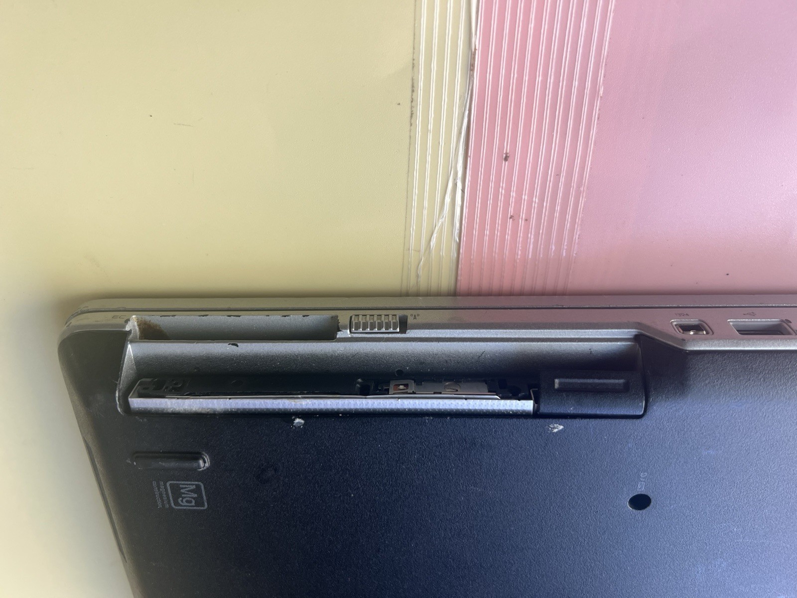 Dell Latitude E6520 Core i5-2540M 4GB RAM 128GB SSD WEBCAM BLUETOOTH 1920X1080