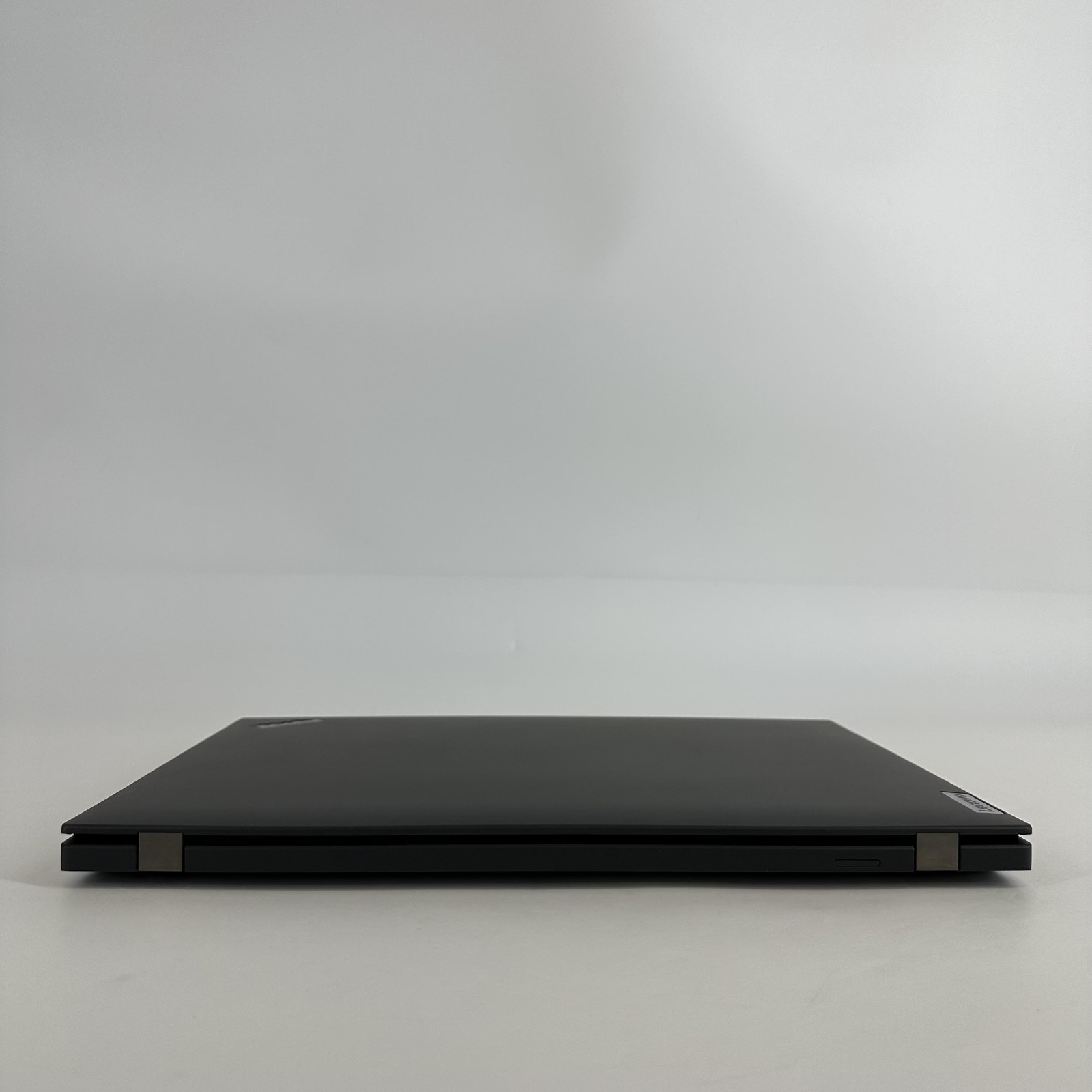 Lenovo ThinkPad T16 Gen 1 Black FHD+ 1.3 GHz i5-1235U 16GB 256GB SSD Very Good