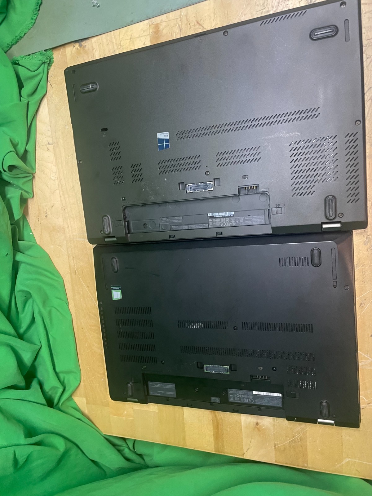 LOT OF 2 – LENOVO T570/T550 LAPTOPS – BAD KEYBOARDS – REPAIRS/PARTS -I5