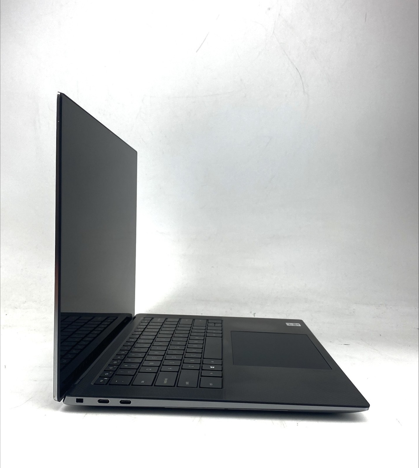 Dell Precision 5550Core i7 10th Gen 2.60GHz 10750H 32GB 500GB Win 11 Pro Grade-B
