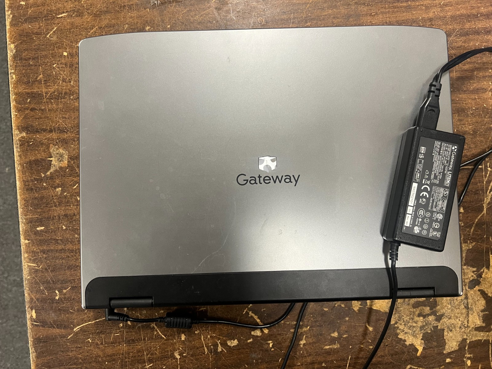 Gateway MA3 MX64 15.4 in AMD Turion 64 Mobile 1600 MHz 1 GB No HDD No No OS