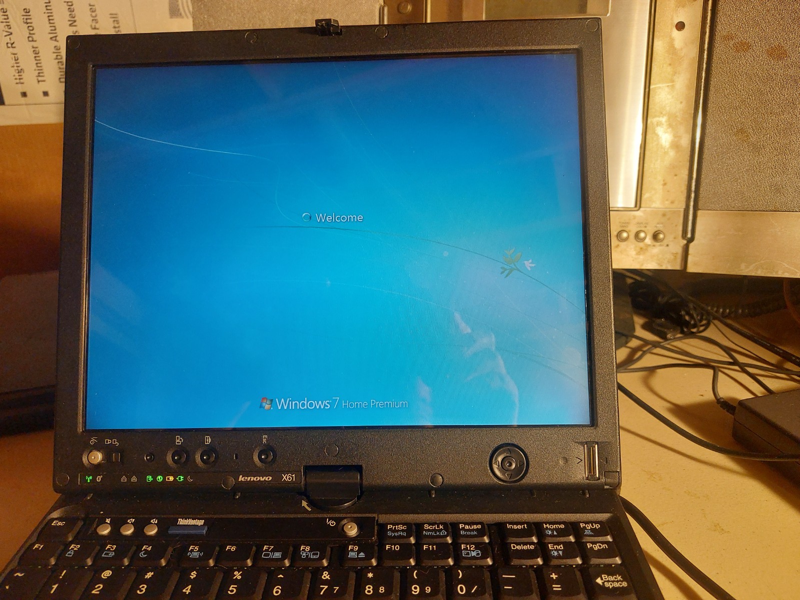 Lenovo X61 ThinkPad L7500 Core 2 Duo CPU + ULTRABASE LENOVO renewd