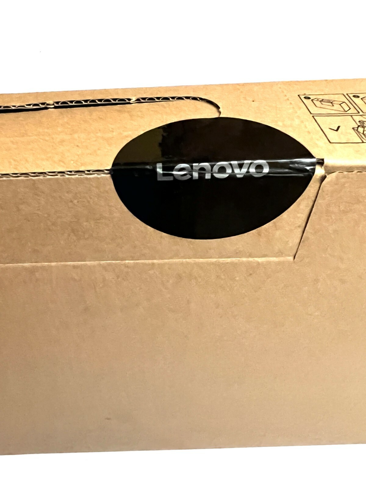 Lenovo V14-llL i5 8gb 256gb WIN 10 PRO 82C401JHUS BNIB