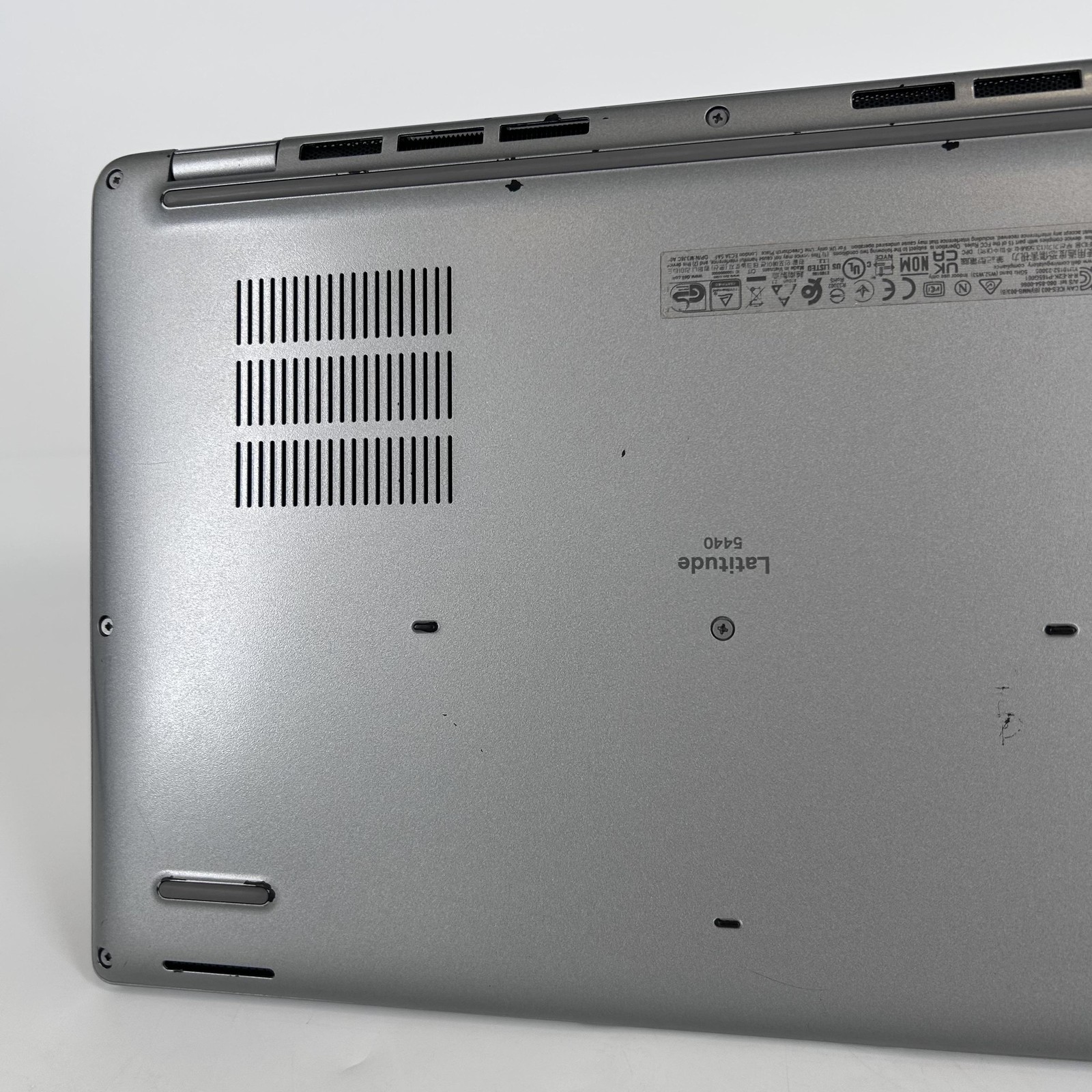 Dell Latitude 5440 14 Gray FHD 1.8 GHz i7-1365U 32GB 512GB SSD Good
