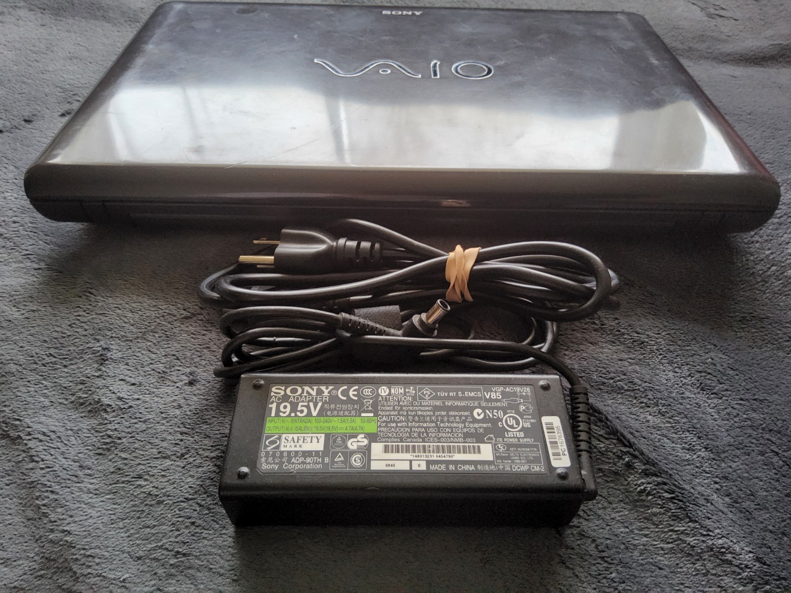 Laptop Sony Vaio PCG-61611L 15.6″ Wind 11 AMD Phenom II 2.8GHz 256GB SSD 8GB RAM