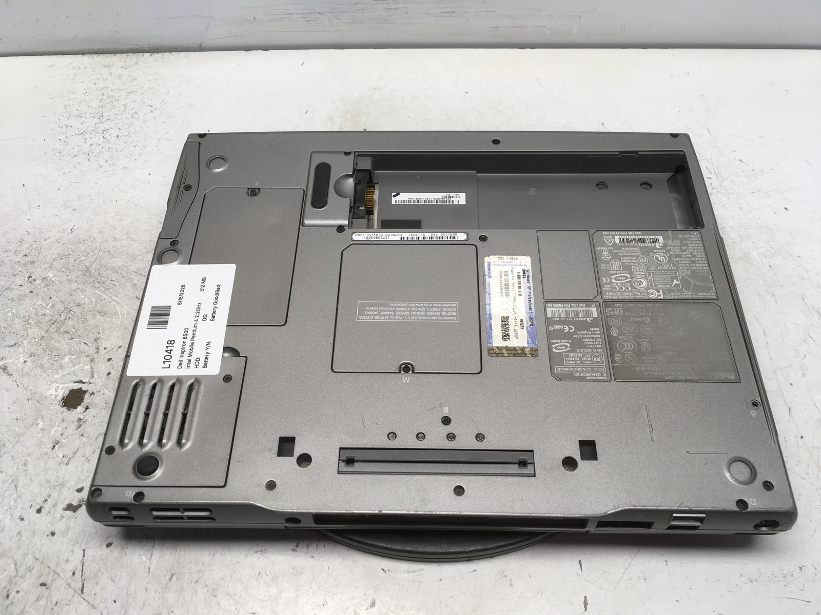 Dell Inspiron 8500 Intel Mobile Pentium 4 2.2GHz 512 MB NO HDD NO BATT