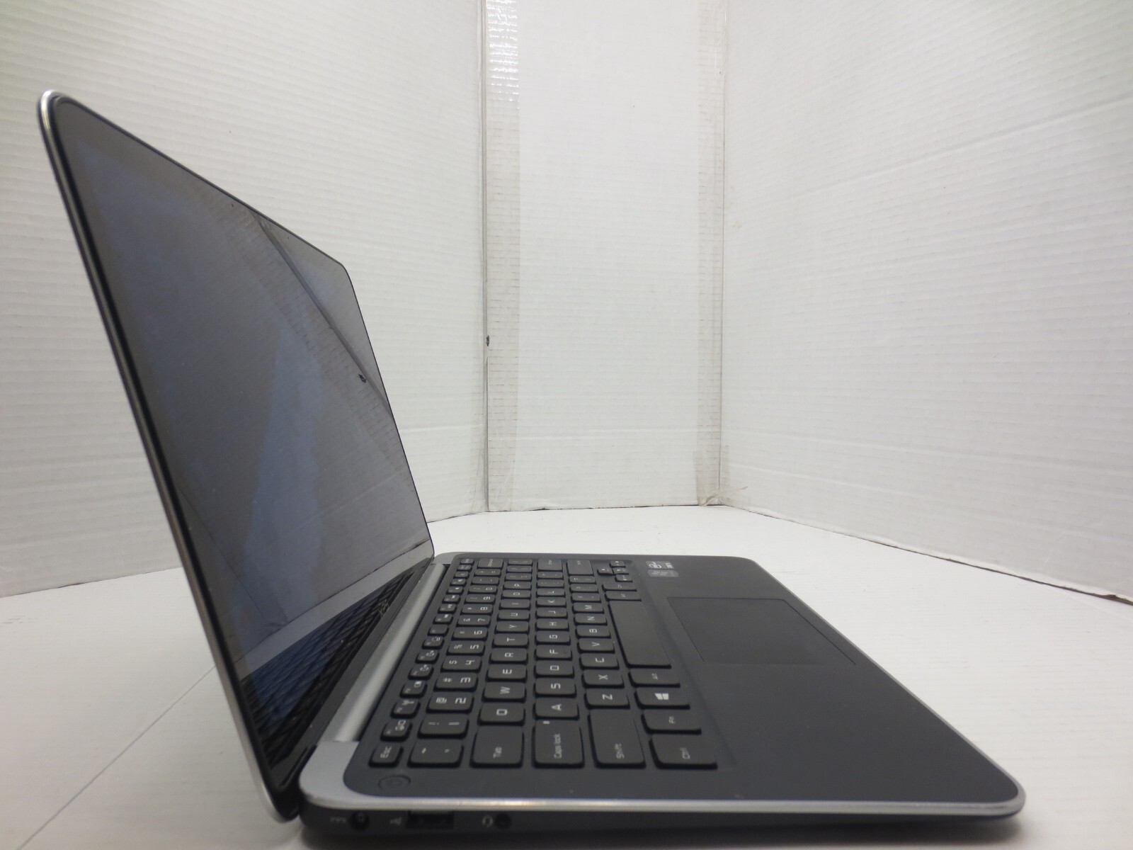 DELL XPS 13 L321X 13″ CORE i5-2467M@1.6GHz 4GB RAM 256SSD WINDOWS 10
