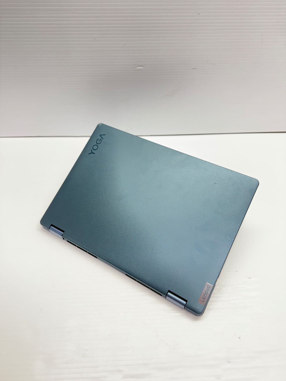 Lenovo Yoga 6 13ABR8, AMD Ryzen 5 7530U, 16GB RAM, 256GB SSD, Win 11 Pro Read*