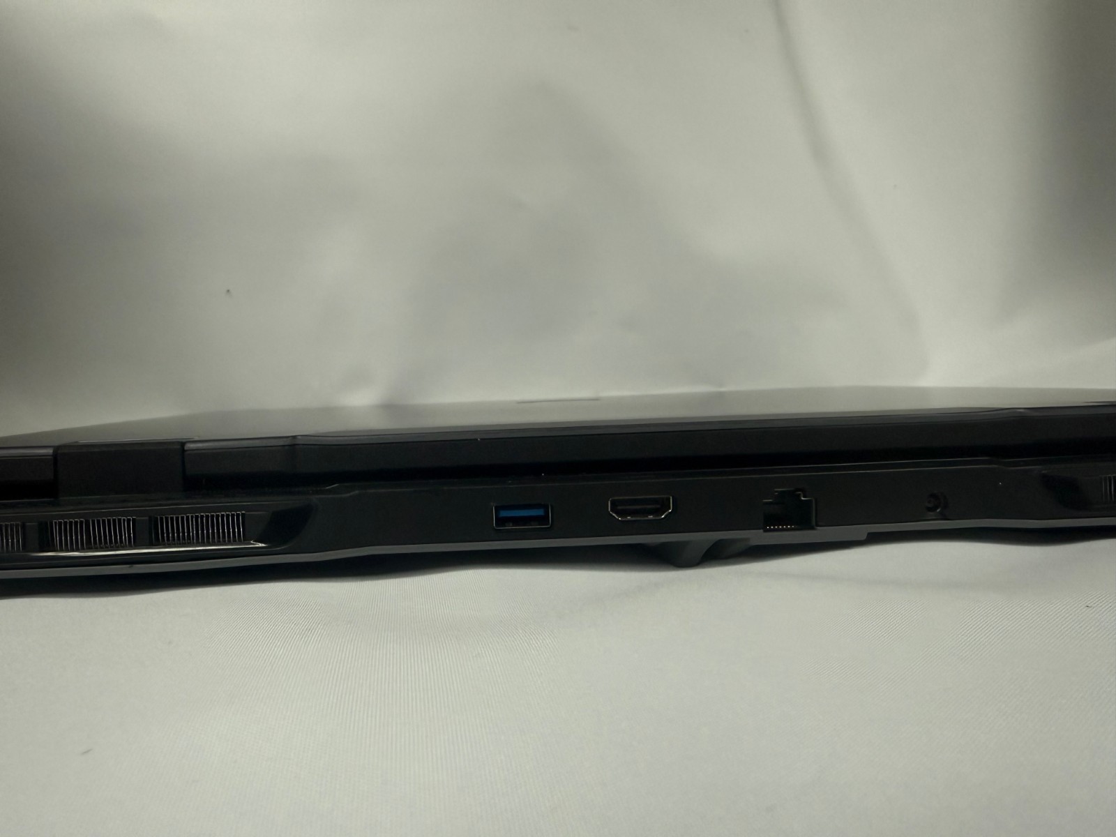 MSI Sword 17 HX B14V – 4TB SSD- i9 14900HX – 32GB DDR5- RTX 4070-MS Office 21 P