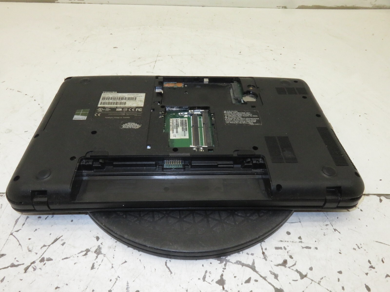 Lot of 2 Toshiba Satellite Laptops Intel Core i3 2nd Gen – L875-S7108 C55-A5310