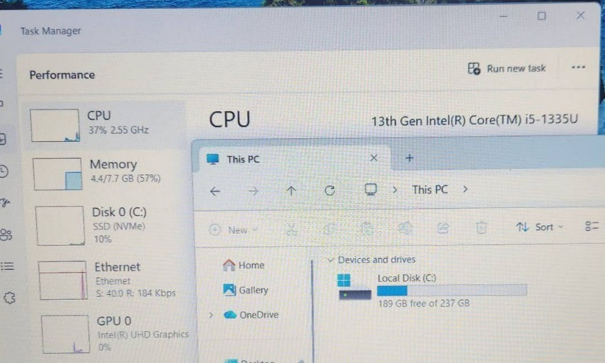 Lenovo V15 G4 Core i5 8GB RAM 256GB M.2 WIN11 WITH CHARGER