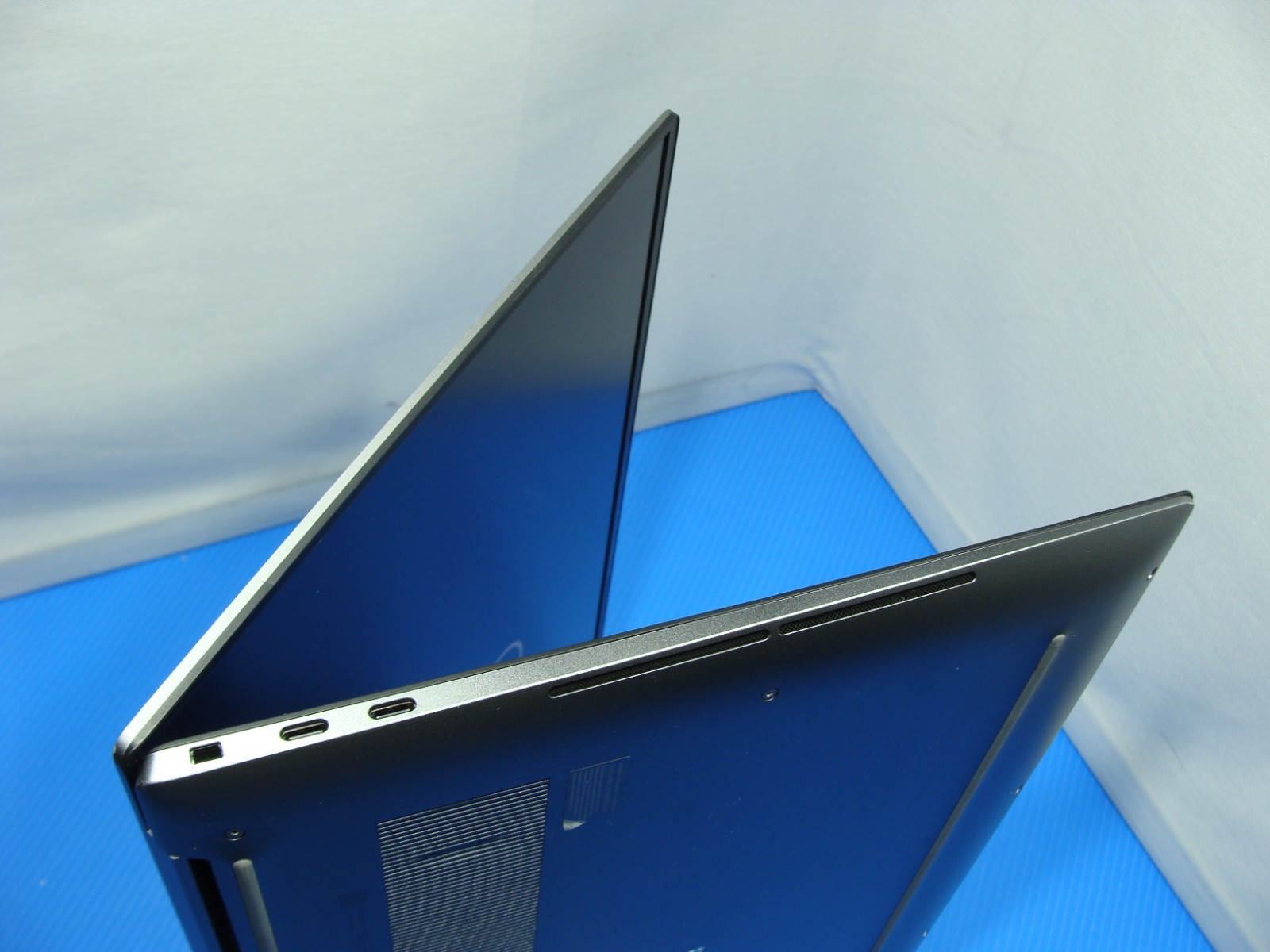 Dell Precision 5570 15.6″FHD+ core i7-12800H 2.4GHz 64Gb 512GB Win11P RTX A1000