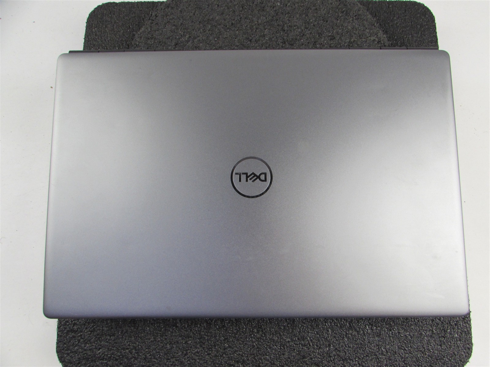 DELL PRECISION 7750 1920X1080 FHD I7-10850H 1TB 32GB RAM RTX 4000 WIN 11 PRO