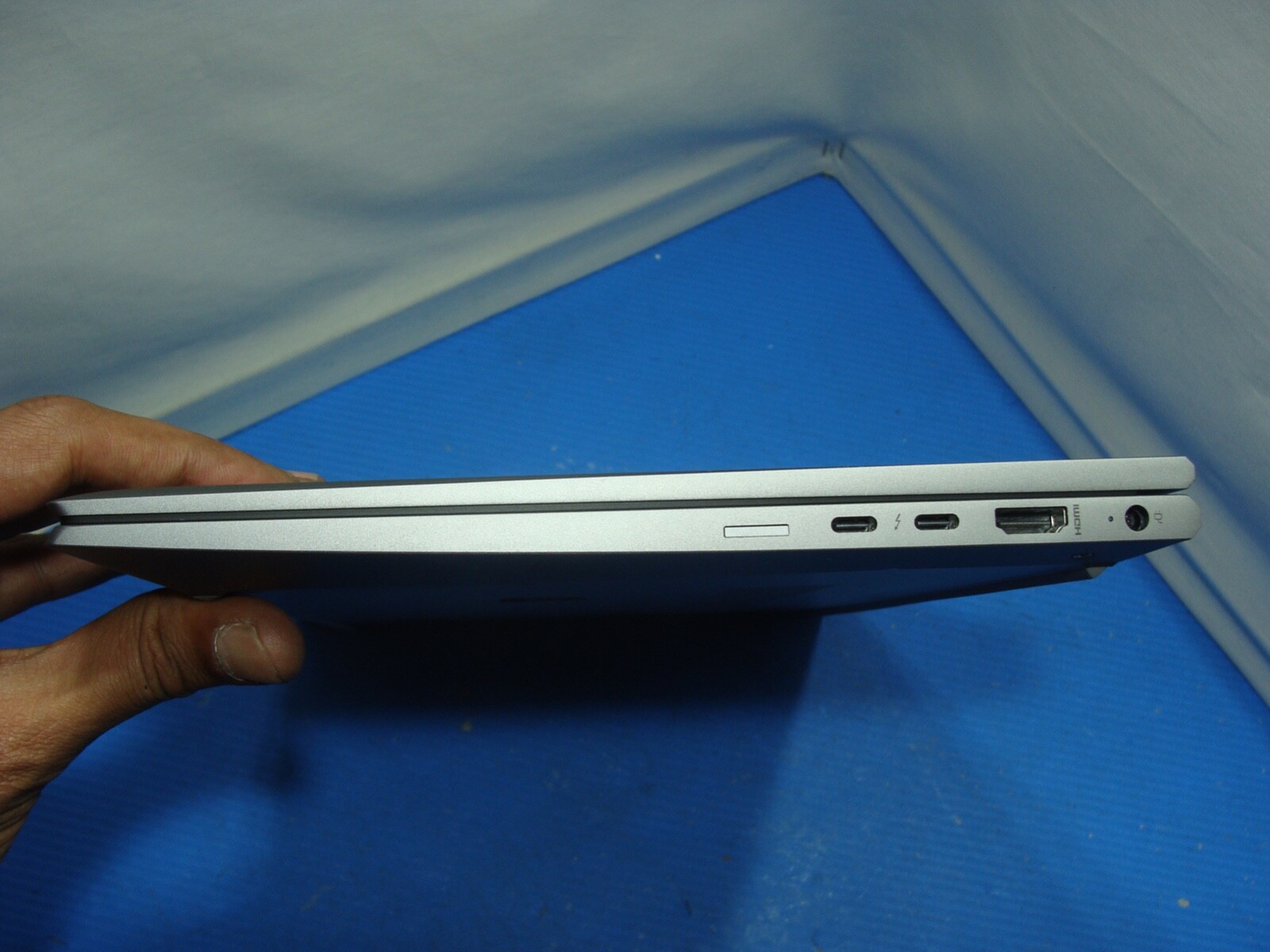 HP ZBook Firefly 14 G7 Mobile Workstation 14″ Laptop Intel i7-10610U 1.8 Ghz 16G