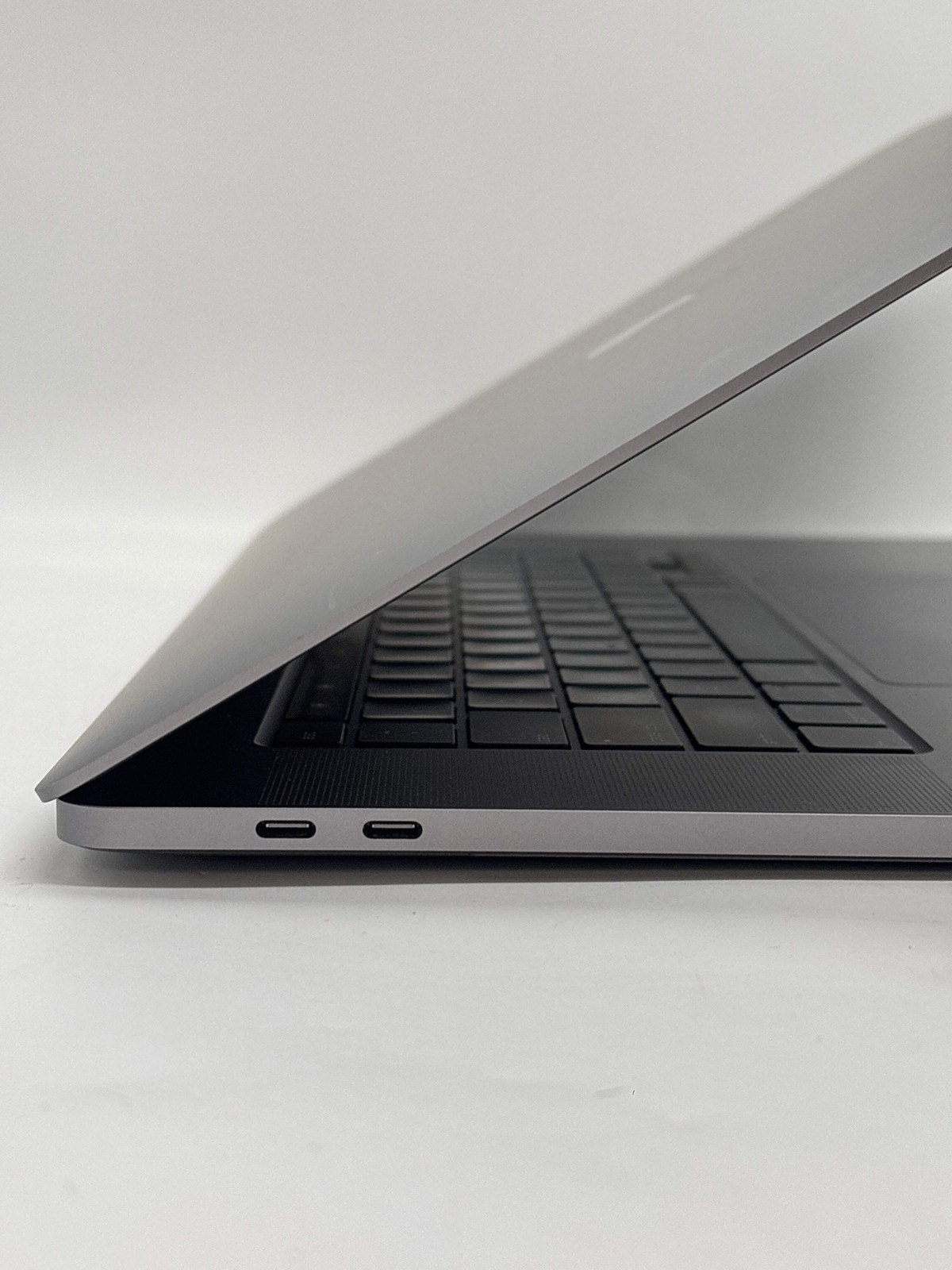 Apple MacBook Pro 16″ A2141 2019 i7 16GB RAM 512GB SSD – Bad Display