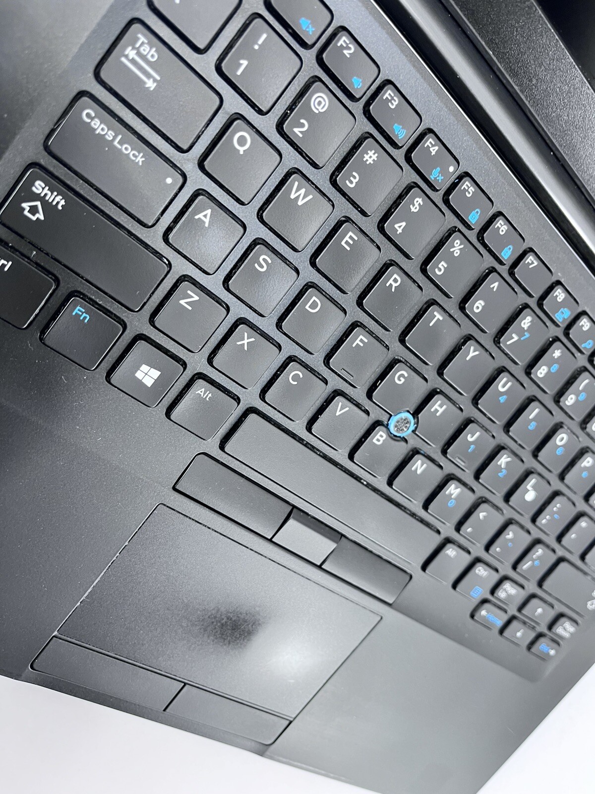 Dell Latitude 7490 14″ FHD i7 8650U @ 1.9Ghz 8GB 256GB *Grade C*