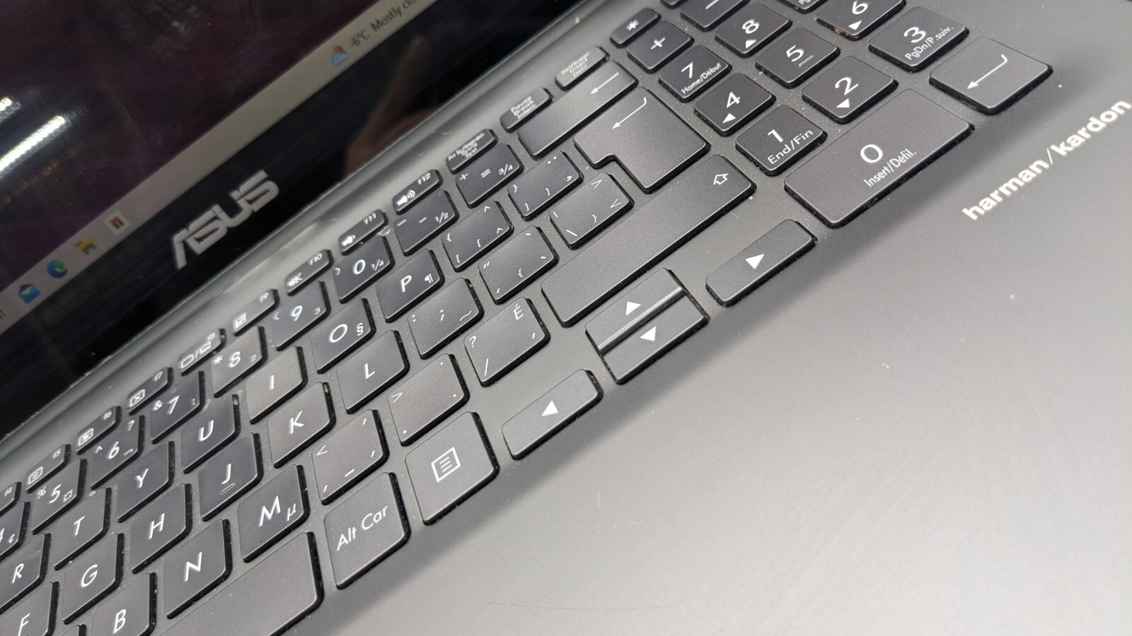 Asus Ux561u Zenbook Flip Intel I5-8250u,8gb RAM,512gb SSD,Touch Screen Laptop