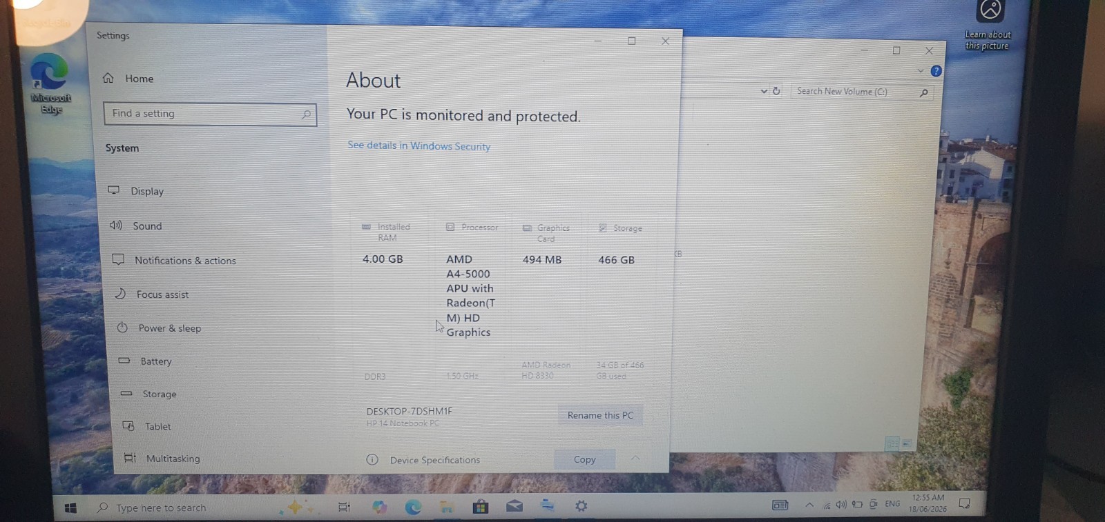 HP Pavilion 15-g071lnr Laptop, Windows 10, AMD Radeon Quad-core, 500GB, 4GB RAM.