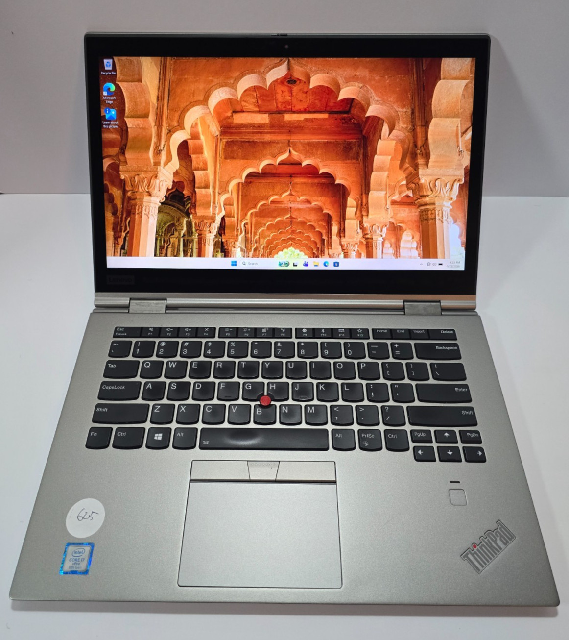 Lenovo ThinkPad X1 Yoga 3rd Gen i7-8650U, 16GB RAM, 512GB NVMe SSD, Charger