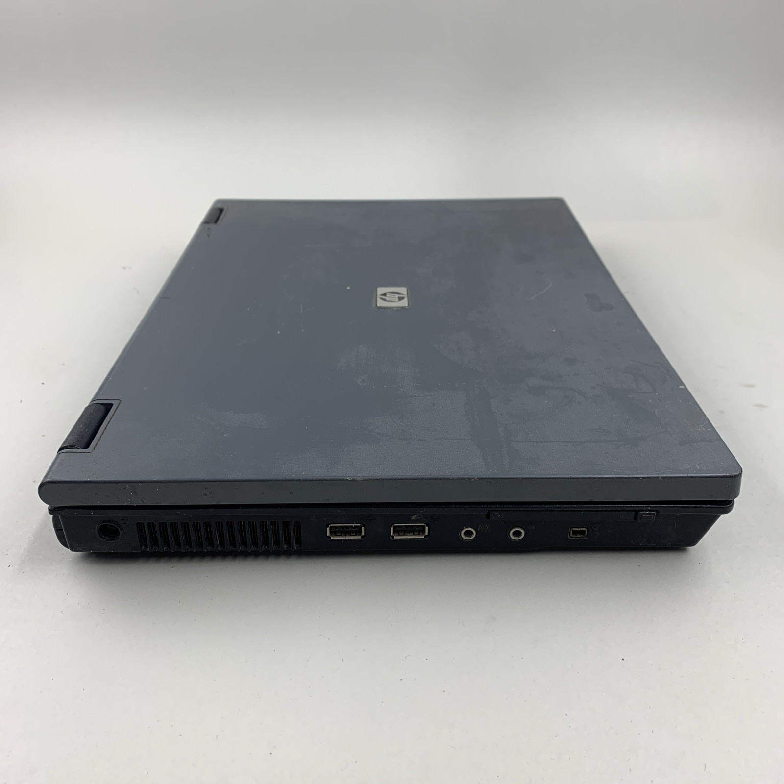 HP Compaq 6710b Core 2 Duo 2.10GHz 2GB RAM 15.4″ No Batt./ HDD/OS – BAD SCREEN
