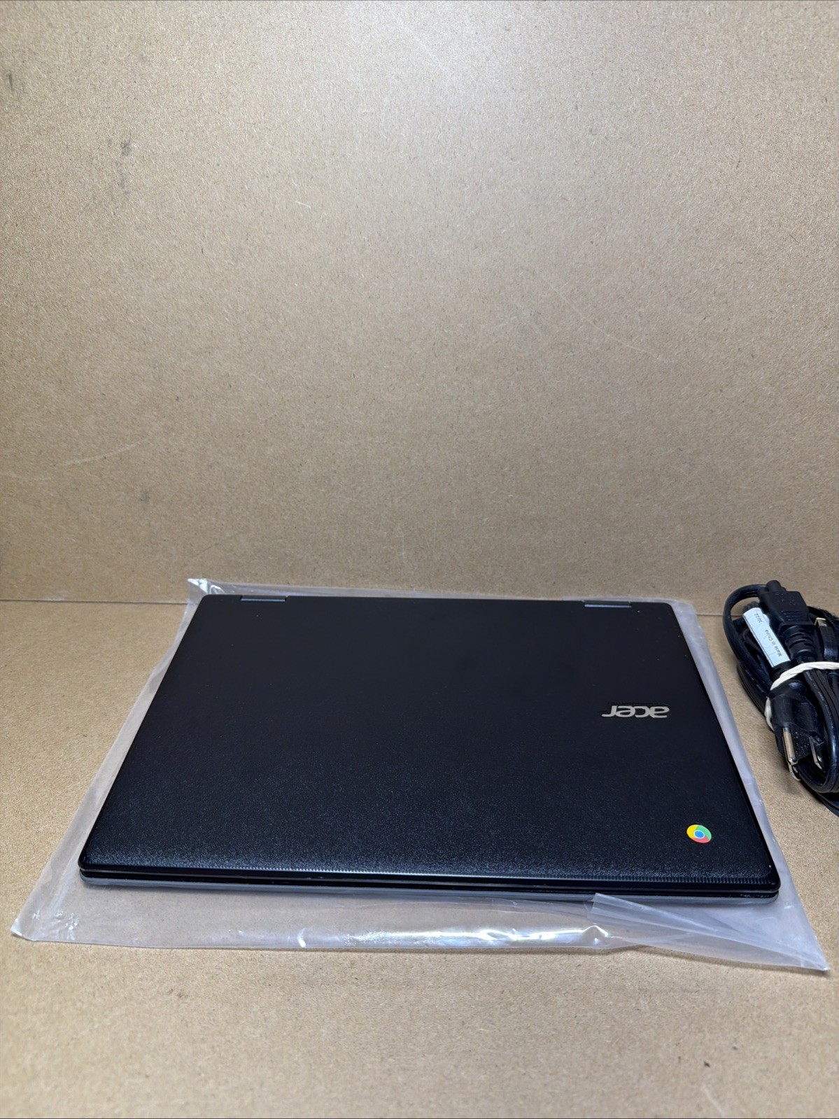 Acer Chromebook/Tablet R752T 4GB 32GB Model N18Q6 Laptop Black No Charger