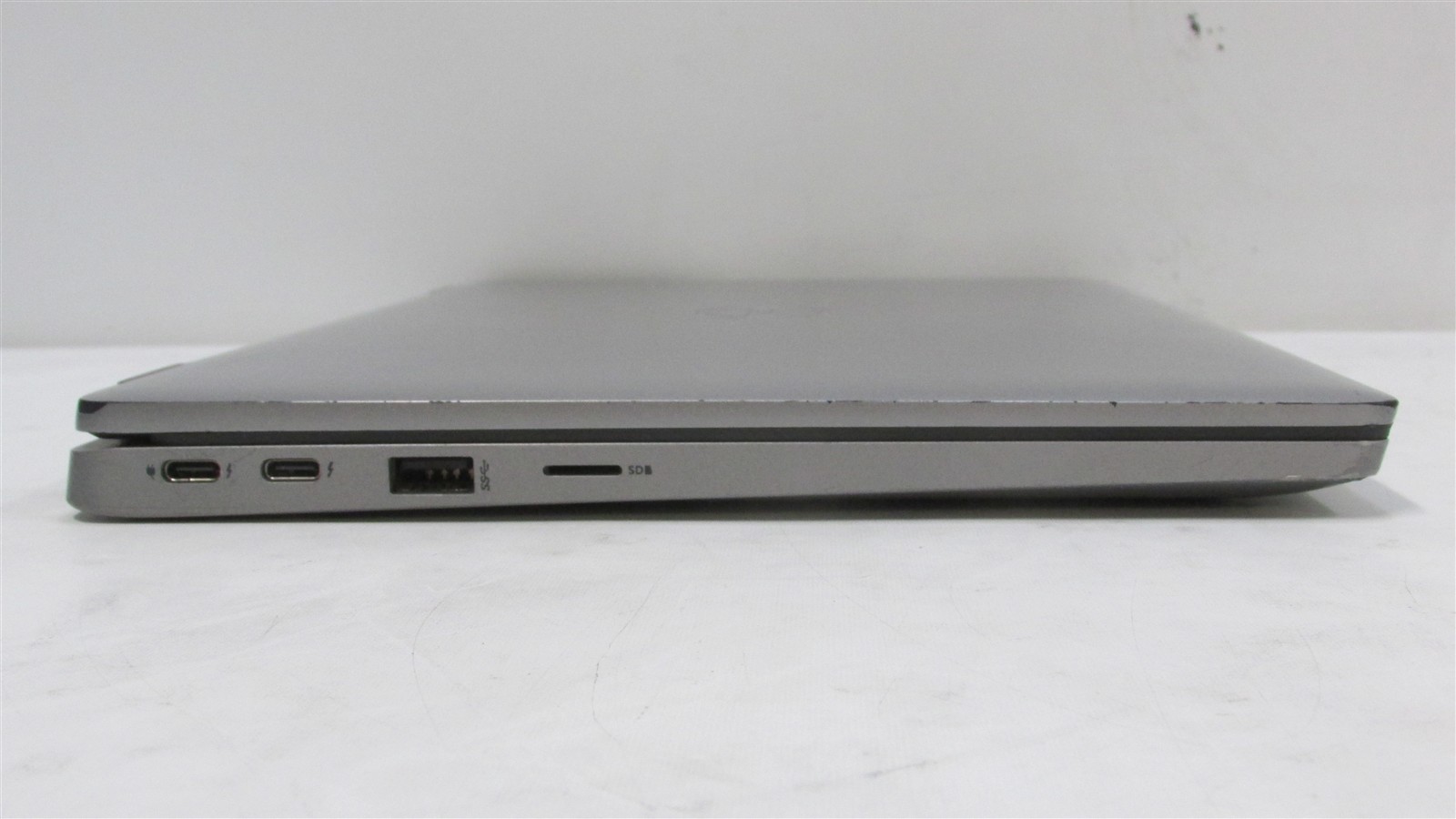 Dell Latitude 5320 i5-1135G7 2.4GHz 16GB RAM 256GB NVME 13.3″ W11 Pro COSM WEAR