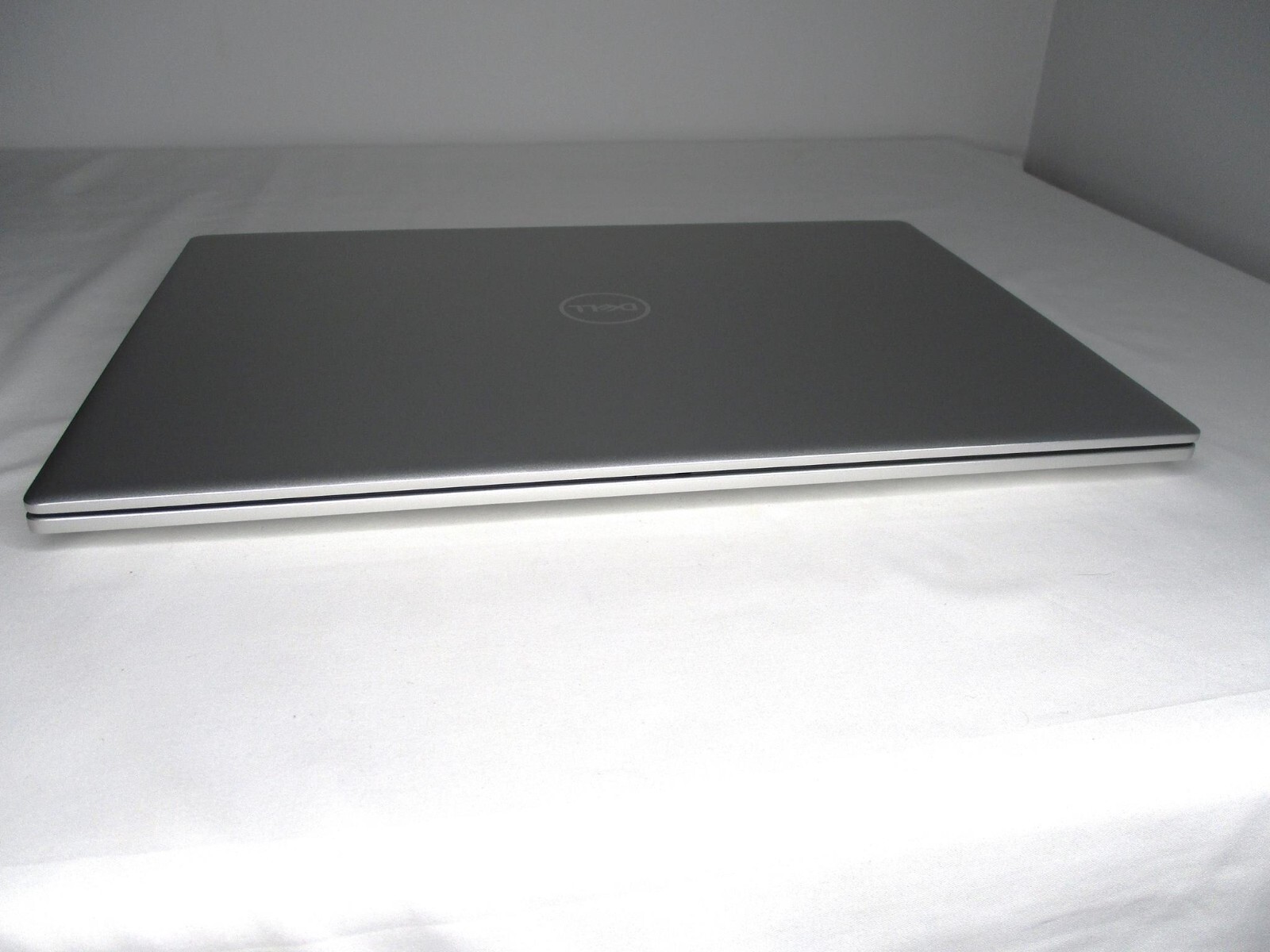 Dell Inspiron 16 Plus 7630 Laptop QHD i7-13700H 14Core 16GB LPDDR5 1TB NVMe SSD