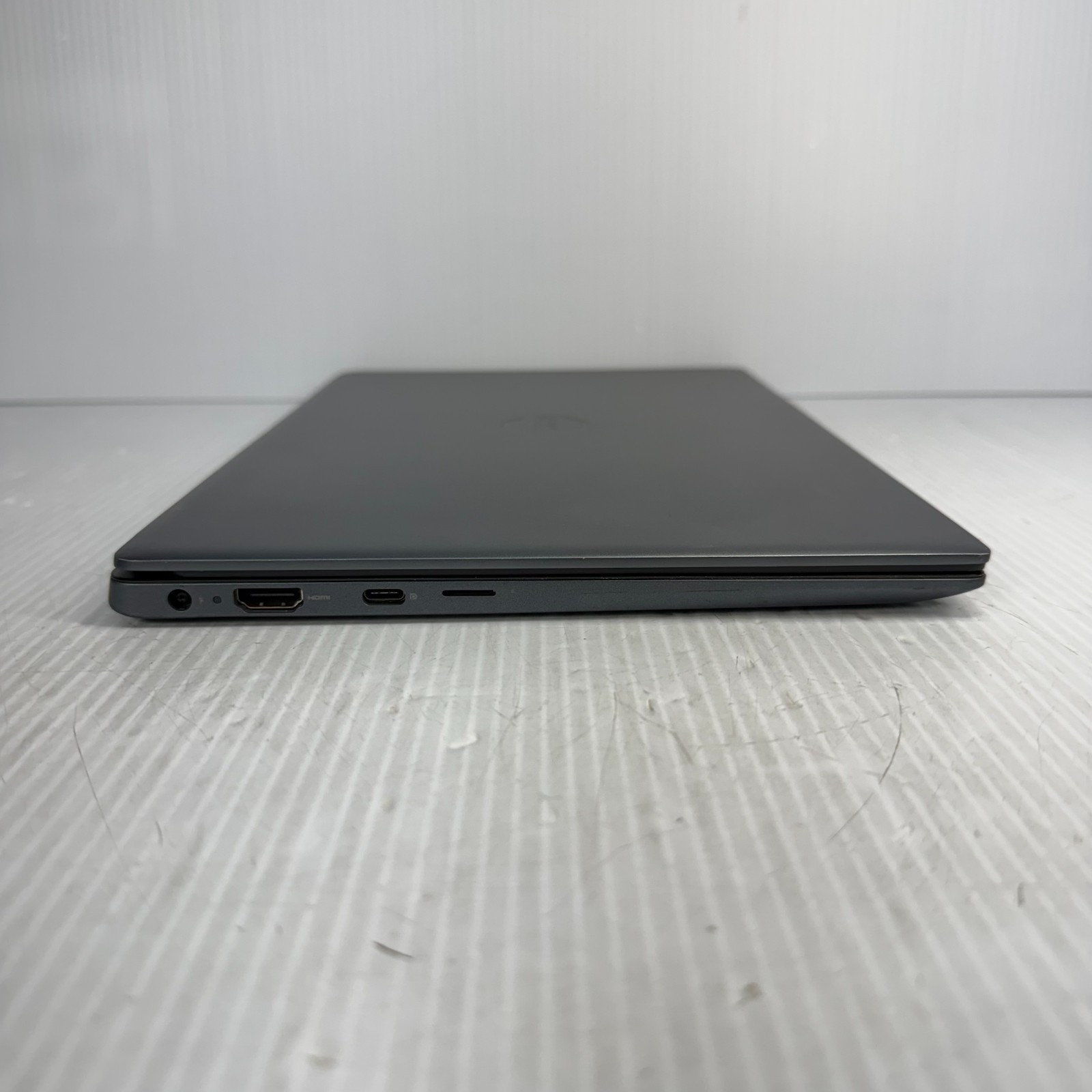 Dell Vostro 5391 i5-10210U 13.3″ Windows 11 Pro Laptop 128GB SSD 8GB *WEAR*