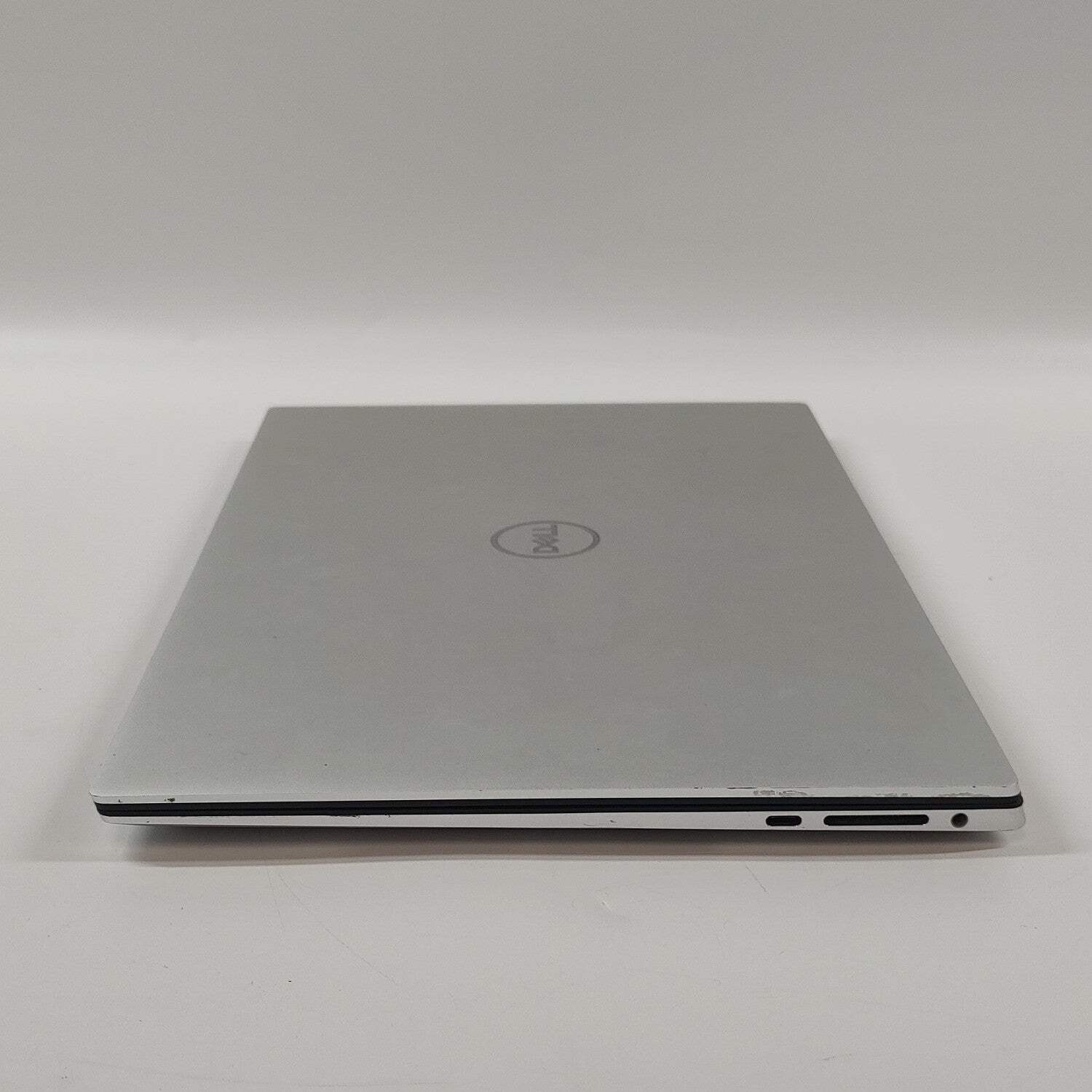 Dell XPS 9500 15.6″ i7-10750H 2.6GHz 16GB RAM 500GB SSD GeForce GTX 1650 Ti