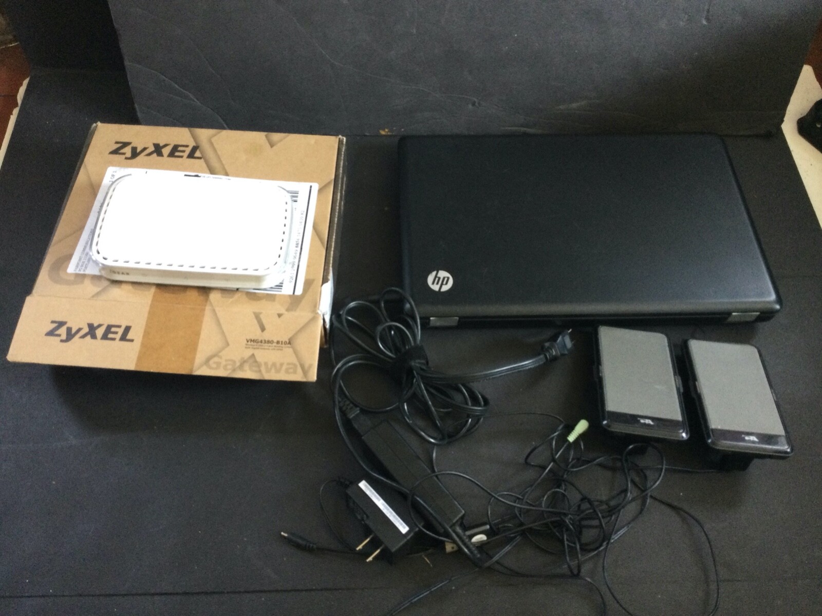 HP G56 Laptop 14 3/4″ with Charger , Speakers & MORE