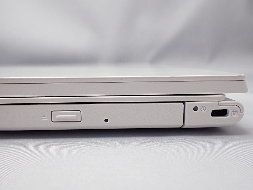 NEC Laptop LAVIE N153C/EAW PC-N153CEAW Pearl White Ryzen 3 5300U/8GB n99