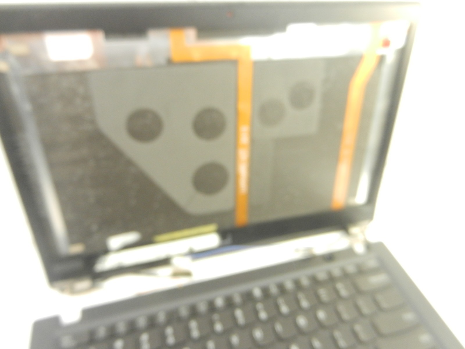 Lenovo ThinkPad T490s 14″ Core i7-8565U @ 1.8GHz / 8GB RAM / NO HDD / NO SCREEN
