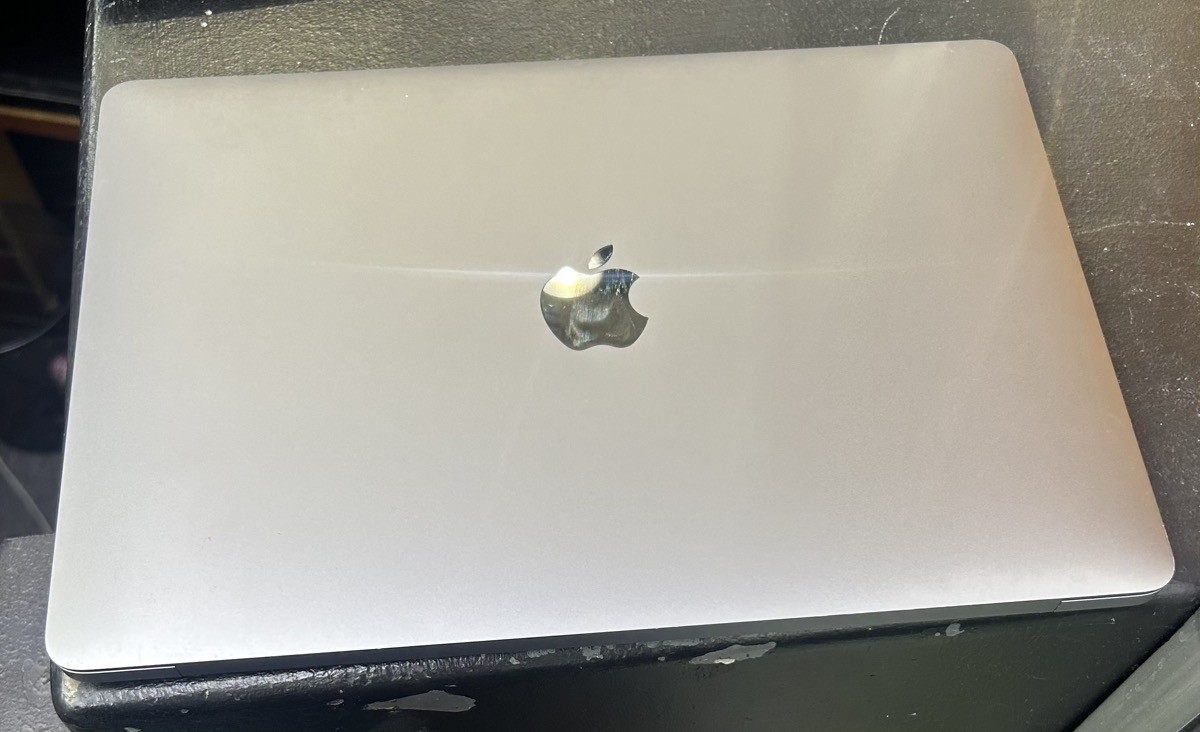 APPLE MACBOOK AIR A2179 LAPTOP (EZ3002915)