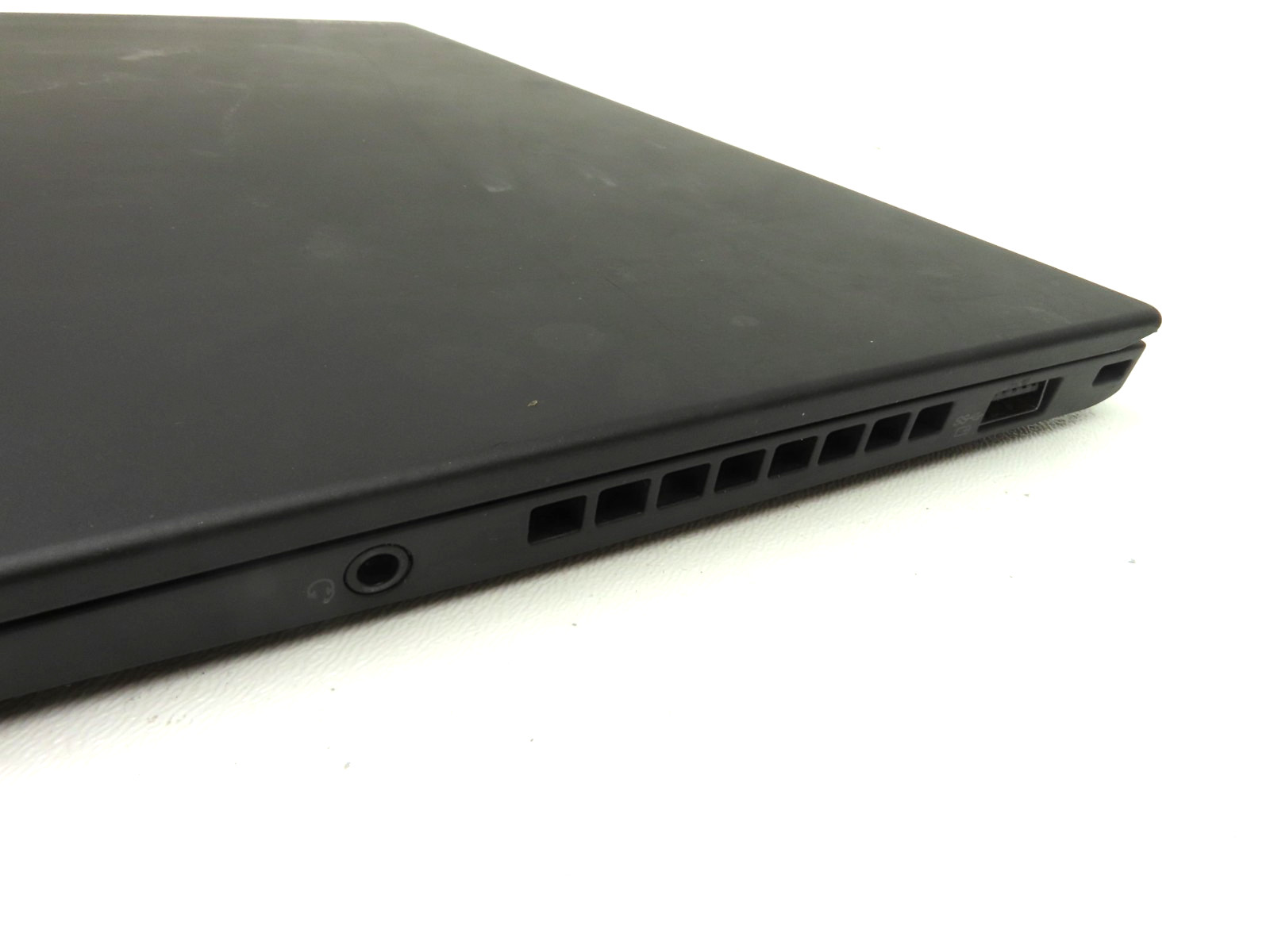Lenovo ThinkPad x1 Carbon 14″ Intel Core i7-7500U 2.70GHz 8GB RAM 256GB SSD