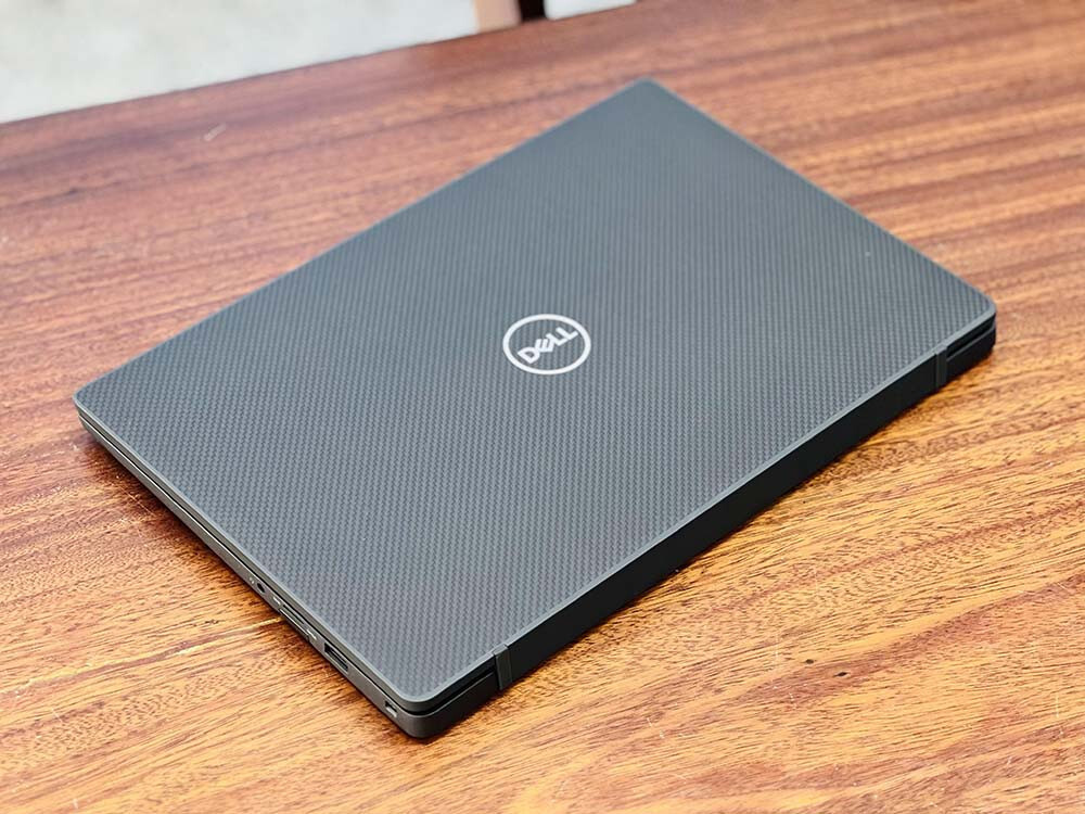 Dell Latitude 7400 Laptop PC – 14″ FHD LCD, i7-8665U, 32GB RAM, 256GB SSD, Win11