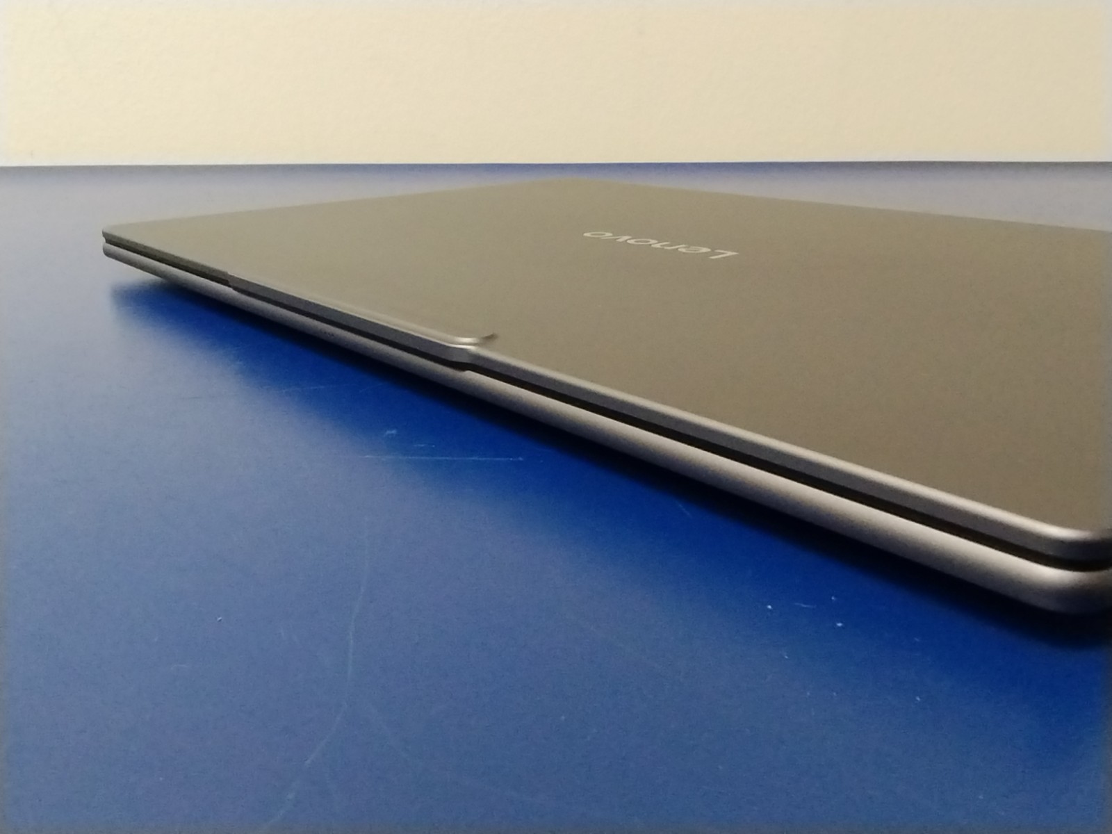 Lenovo Slim 7 14ILL10, Intel Core Ultra 7, 2.20 GHz, 32 GB RAM, 1 TB NVMe SSD