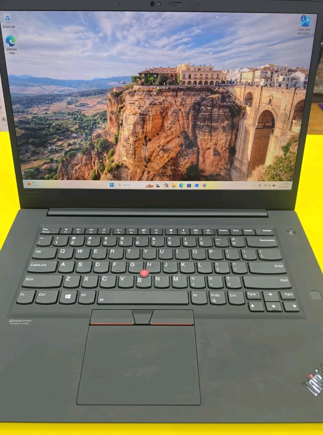 Lenovo ThinkPad P1 2nd Gen 15.6 inch 16GB 256GB HD Intel Core i7 9th Gen 2.60GHz