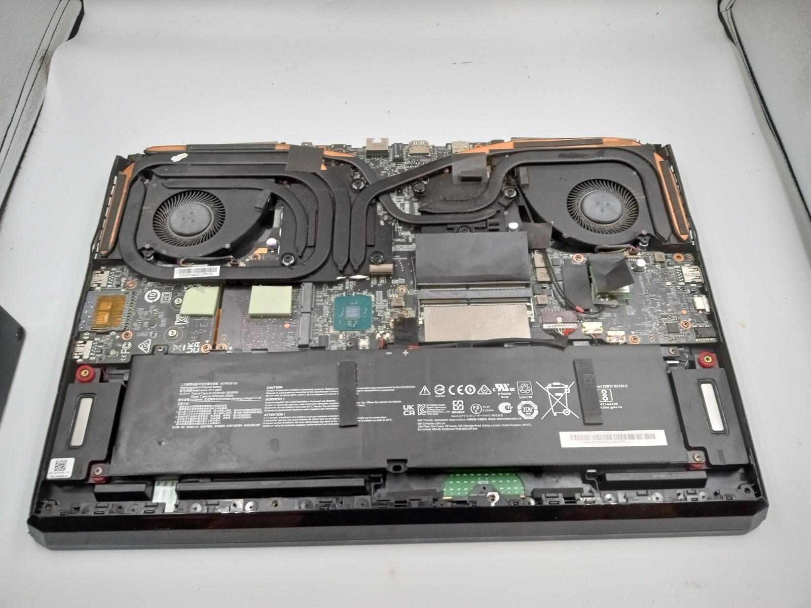 MSI GE76 Raider 11UE-1056US Intel i7-11800H Nvidia RTX 3060 – FOR PARTS – READ!