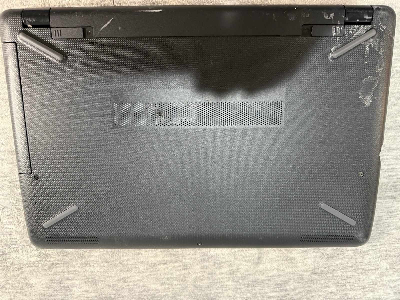 HP Red 15in Notebook/Laptop w/ Built-in Webcam – For Parts/Not Working