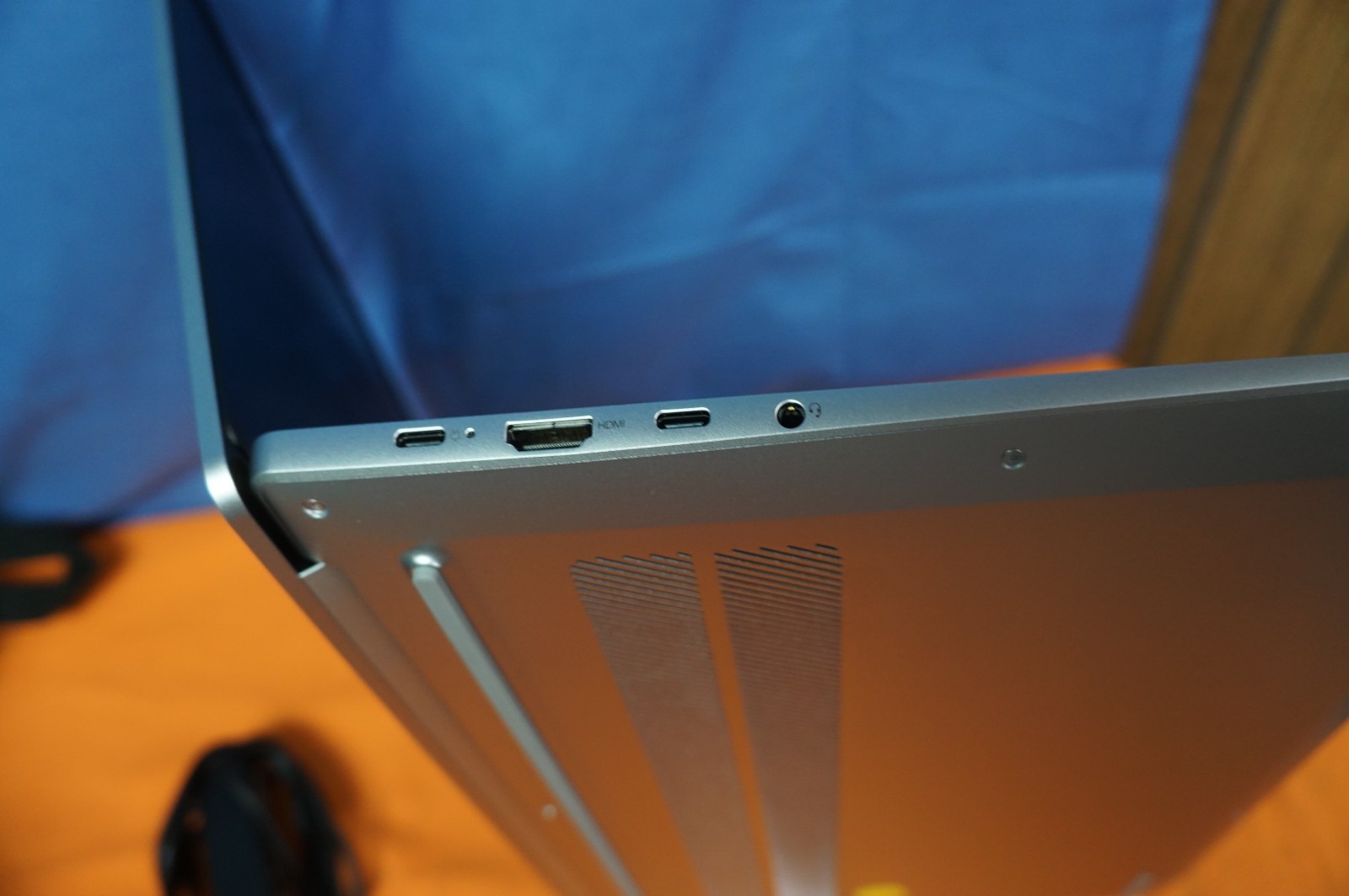 Lenovo Ideapad Slim 5i 16″ Laptop Intel Core 5 120U 16GB 512GB SSD HD