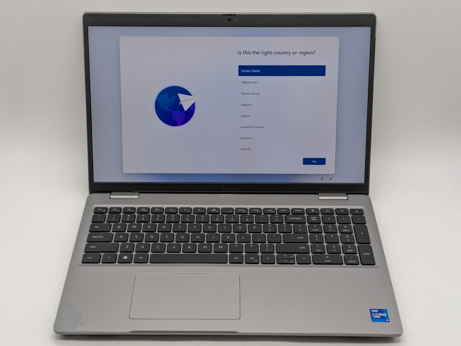 Dell Latitude 5521 15.6″ FHD i7-11850H 16GB 512GB NVMe SSD Win 11 Pro Webcam