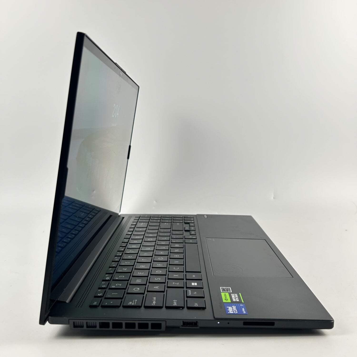 Asus Vivobook Pro 15 N6506MJ 15.6″ Core Ultra 7 155H 16GB RAM 1TB SSD RTX 3050