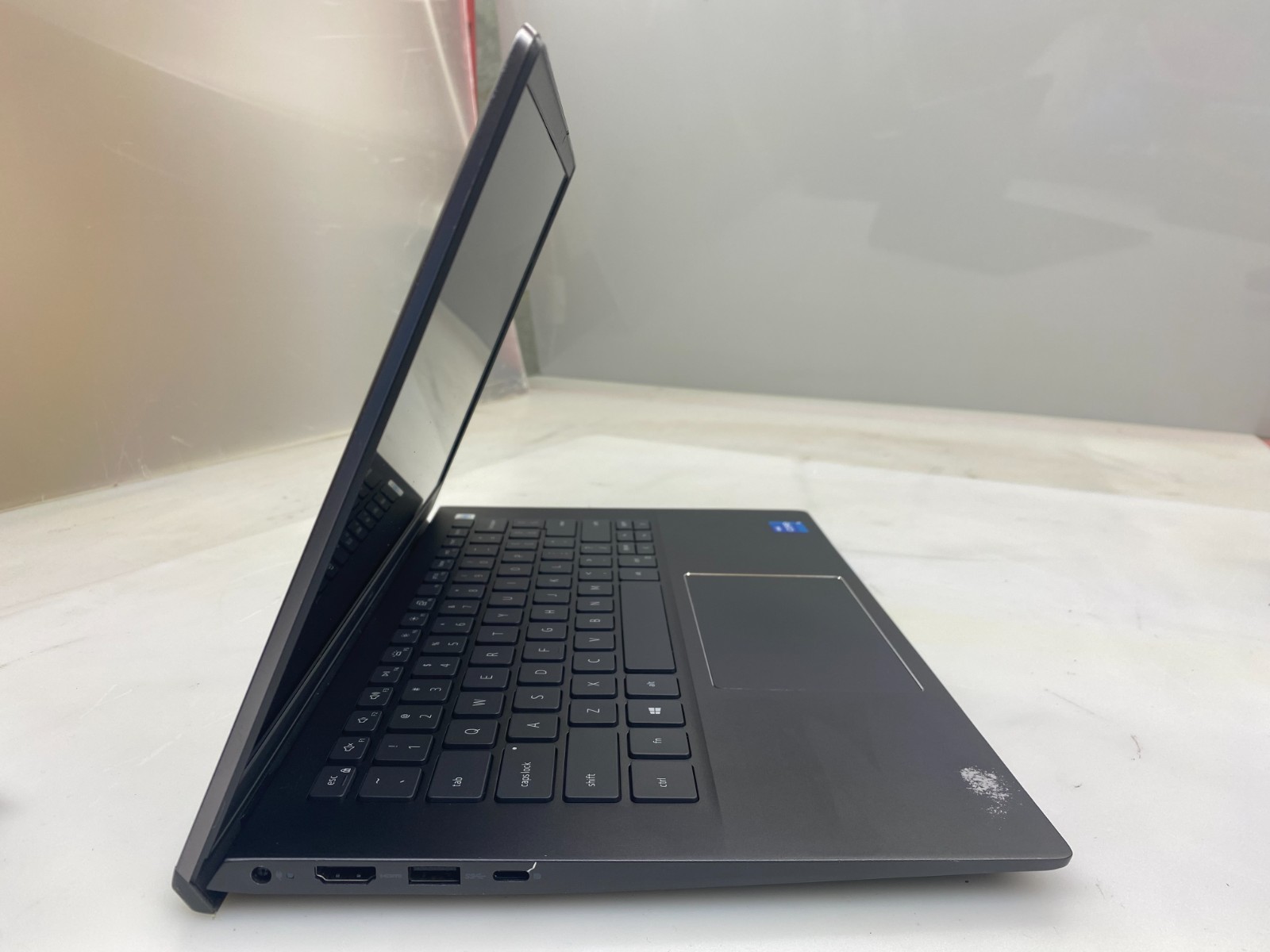 DELL VOSTRO 5402 i5-1135G7@2.40GHz 8GB 512GB NVMe W11P BACKLIT *READ