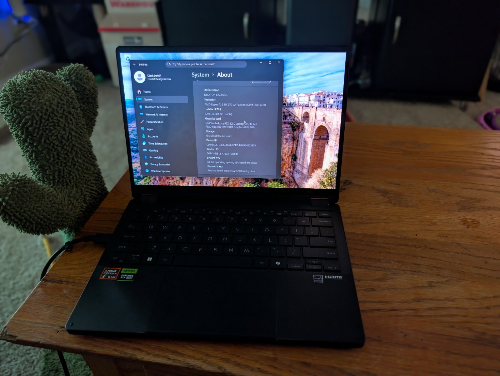 ASUS ProArt 13 in. 3K OLED Ryzen 9 HX 370 32GB 1TB SSD RTX 4050 Win 11