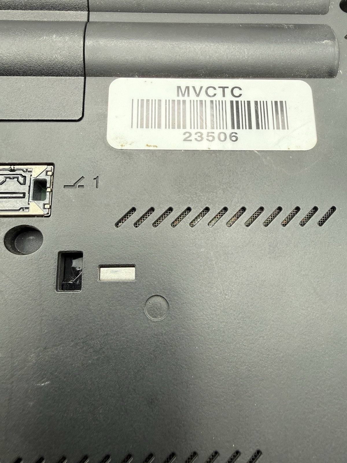 Lenovo ThinkPad T430s 14″ Core i5-3320 2.6GHz NON WORKING NO CORD PARTS